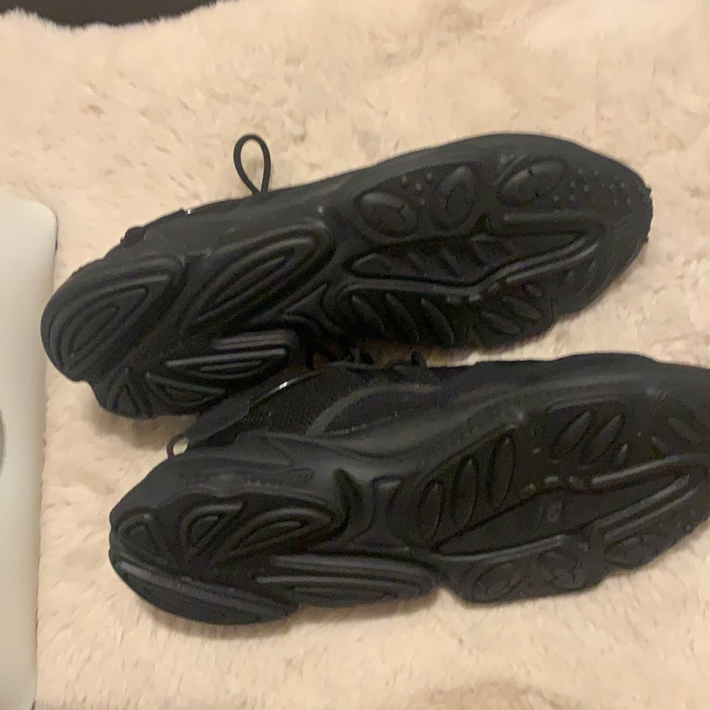 Adidas - Picture 4 of 4